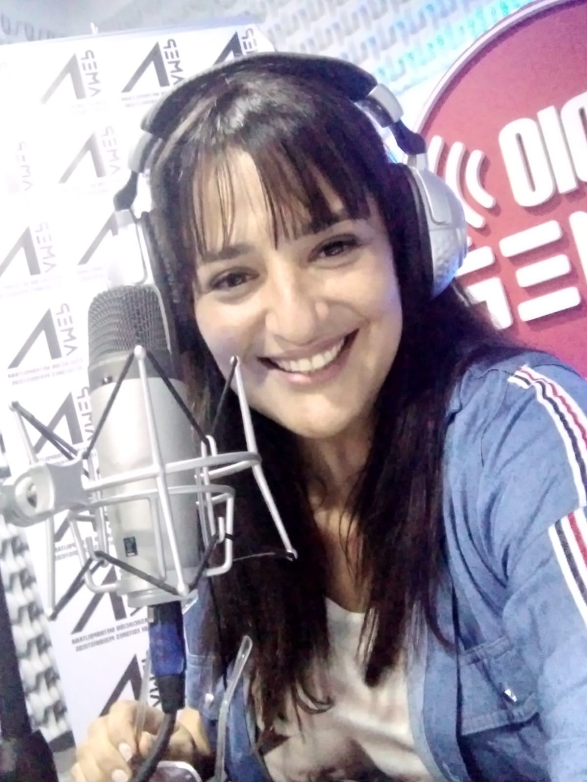 https://radiolanochedebuenosaires.com.ar/wp-content/uploads/2024/08/naty-Di-Luciano.jpg